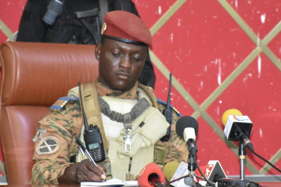 Dissolution de la Commission électorale nationale indépendante (CENI)